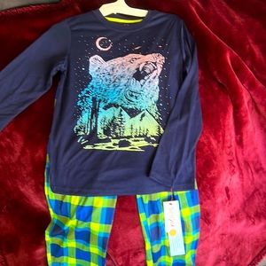 Cat and Jack boys pajama set size medium 8/10